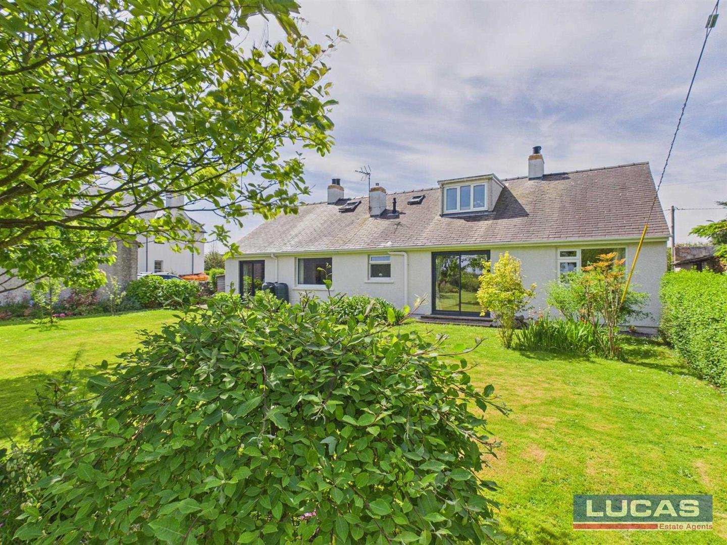 Lon St Ffraid, Trearddur Bay